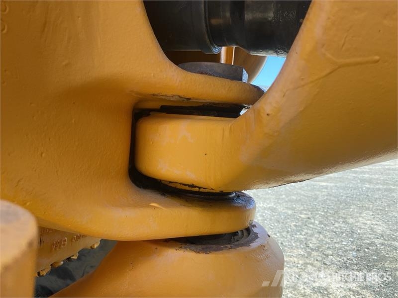 Volvo A25F Dumper - Knickgelenk