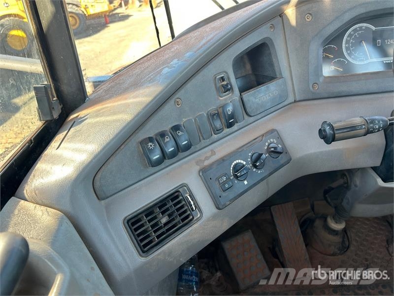 Volvo A30F Articulated Dump Truck Kloubové dempry