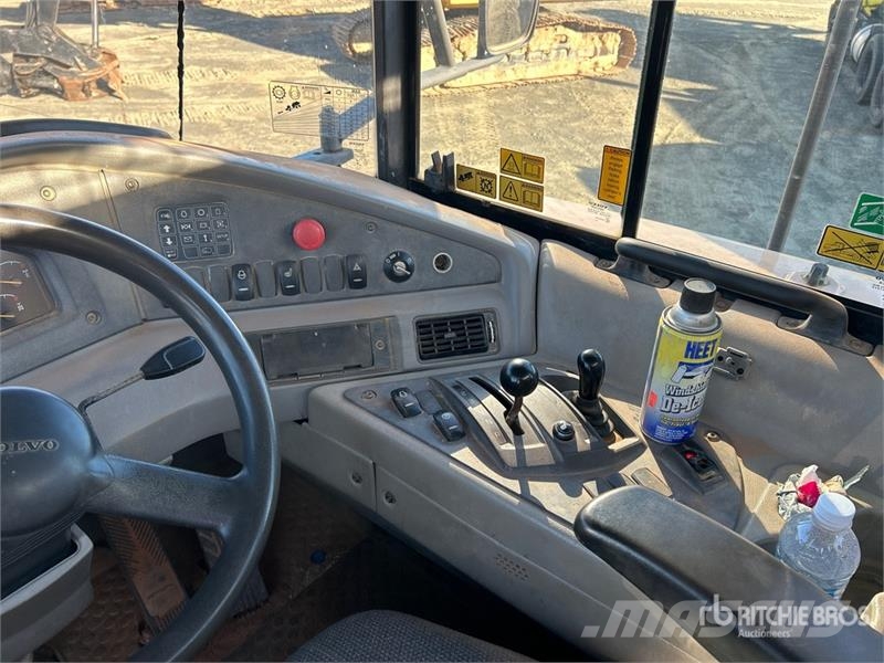 Volvo A30F Articulated Dump Truck Kloubové dempry