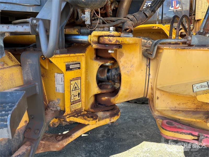 Volvo A30F Articulated Dump Truck Caminhão basculante articulado ADT