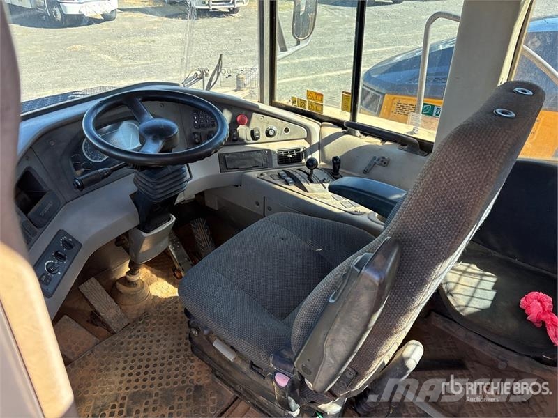 Volvo A30F Articulated Dump Truck Caminhão basculante articulado ADT