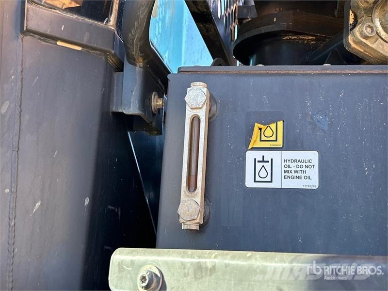 Volvo A30G 연결식 홀러