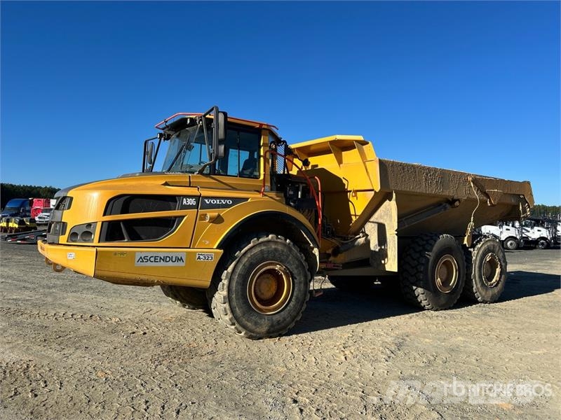 Volvo A30G 연결식 홀러