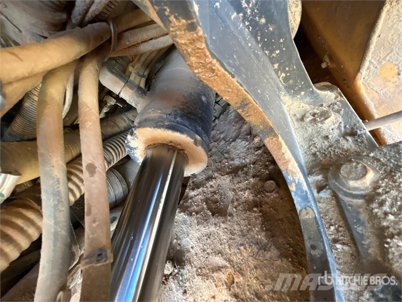 Volvo A30G 연결식 홀러