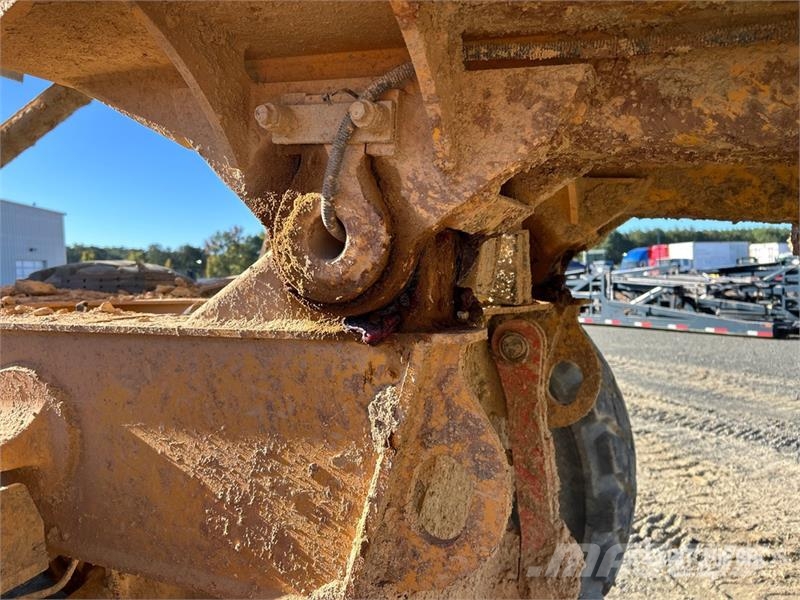 Volvo A30G 연결식 홀러