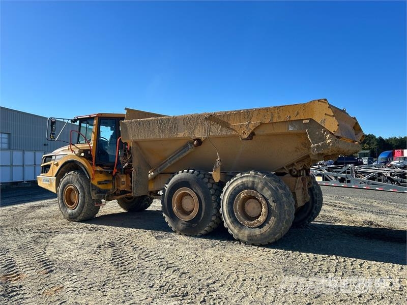 Volvo A30G 연결식 홀러