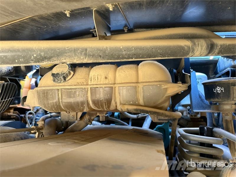Volvo A30G 연결식 홀러