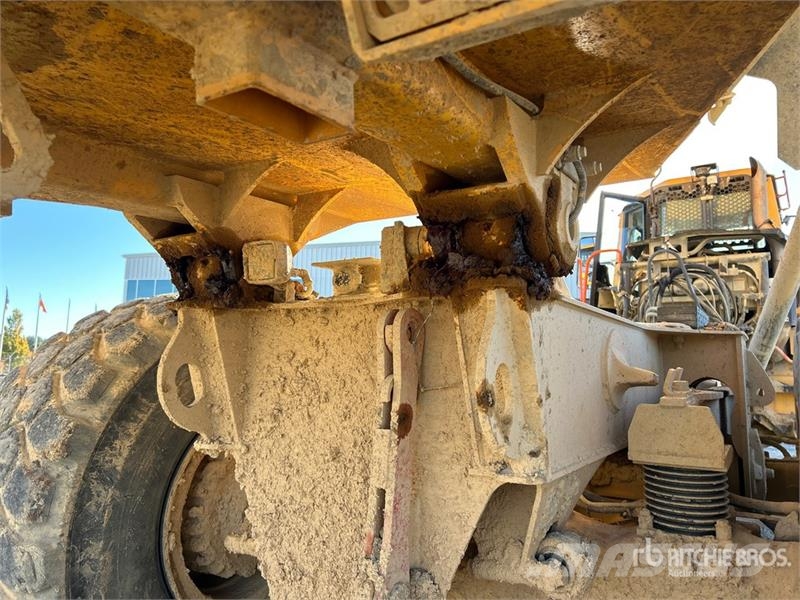 Volvo A30G 연결식 홀러