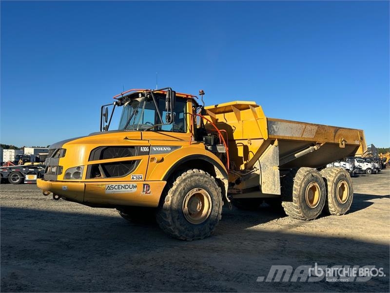 Volvo A30G 연결식 홀러