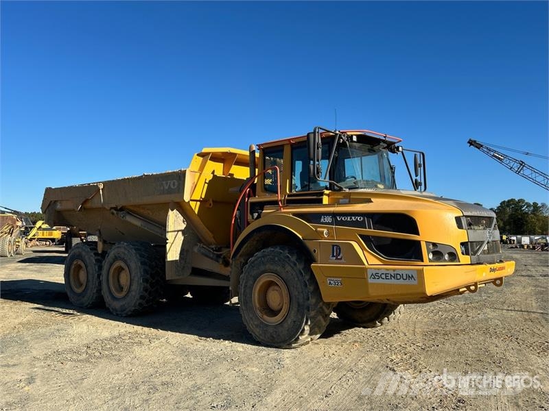 Volvo A30G 연결식 홀러
