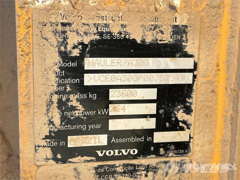 Volvo A30G 연결식 홀러
