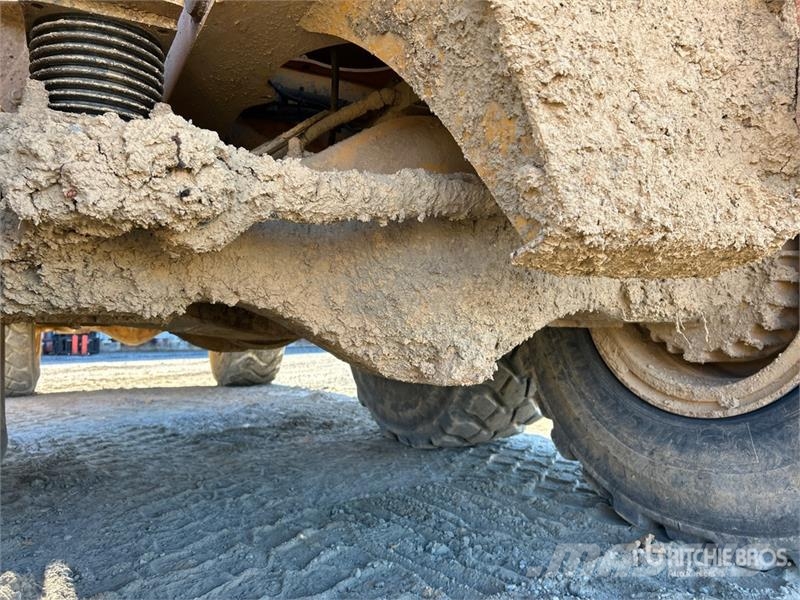 Volvo A30G 연결식 홀러