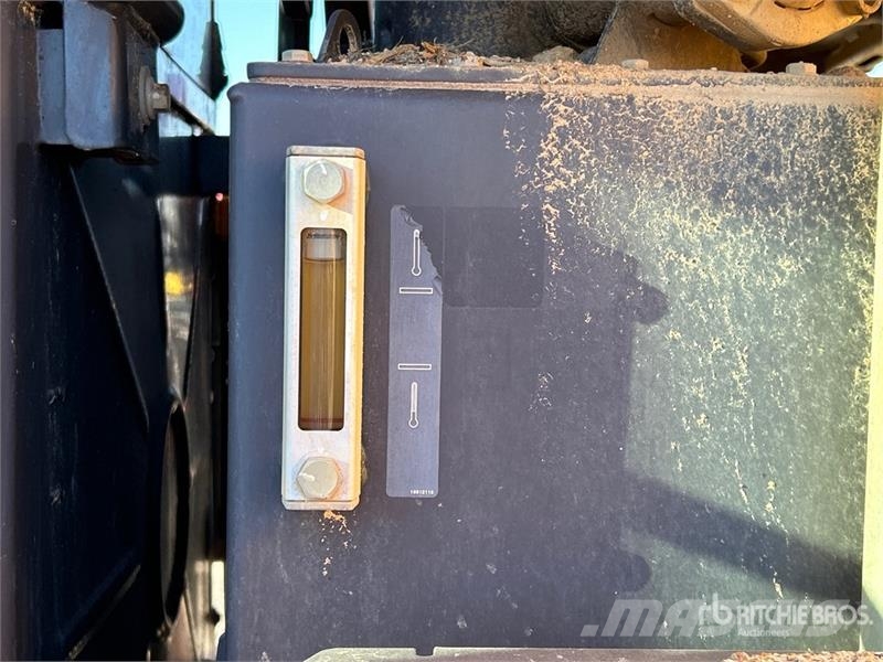 Volvo A30G 연결식 홀러