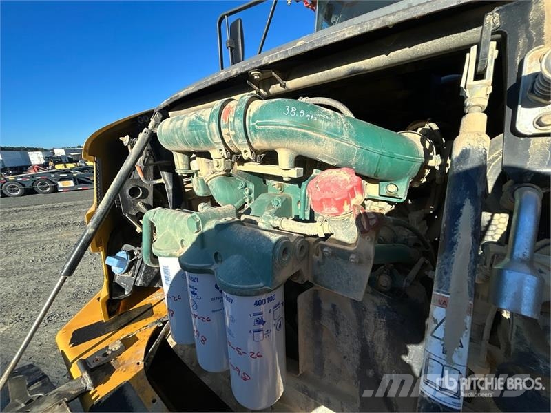 Volvo A30G 연결식 홀러