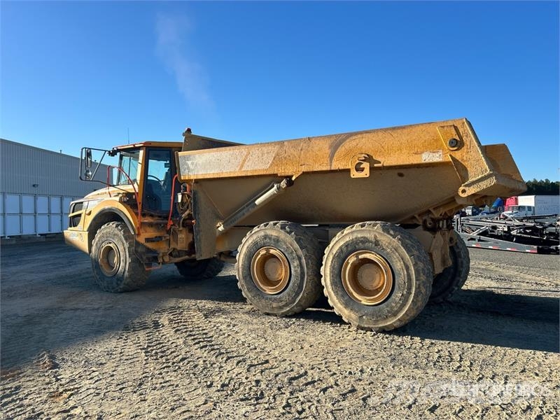 Volvo A30G 연결식 홀러
