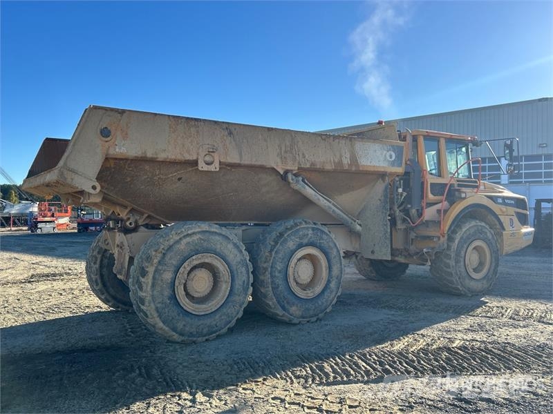 Volvo A30G 연결식 홀러