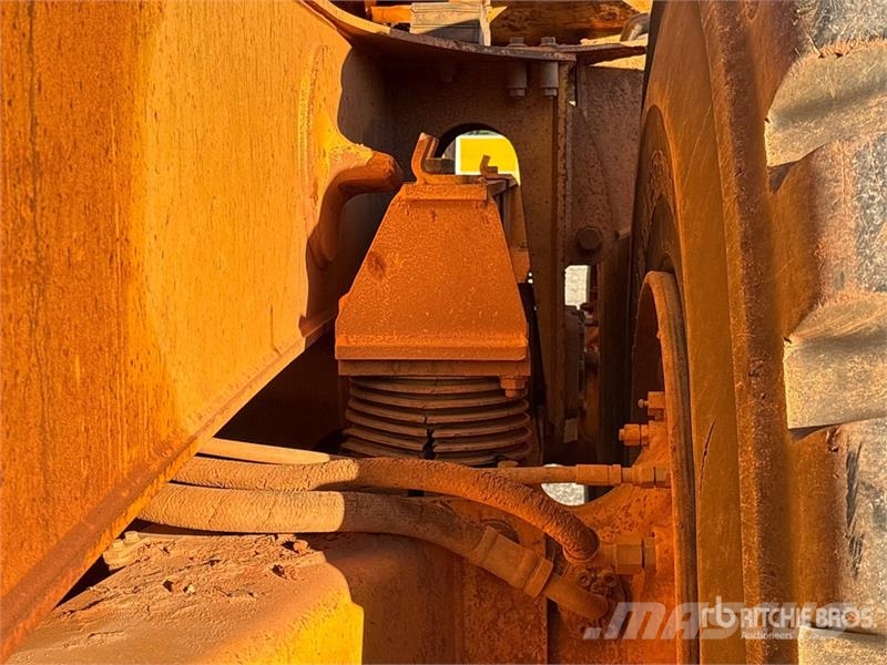 Volvo A40E 연결식 홀러
