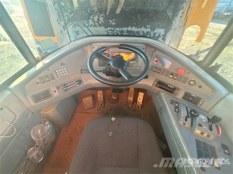 Volvo A40E 연결식 홀러