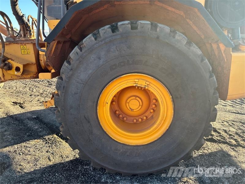 Volvo A40E 연결식 홀러