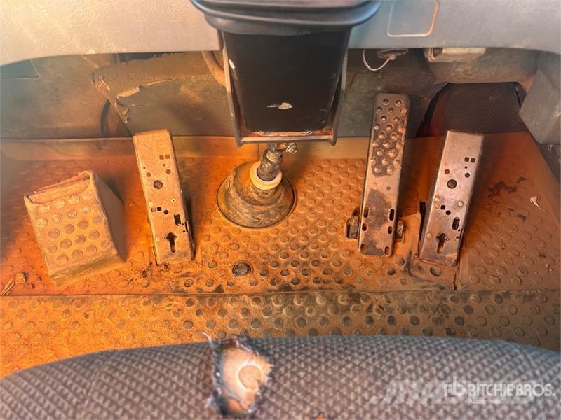 Volvo A40E 연결식 홀러
