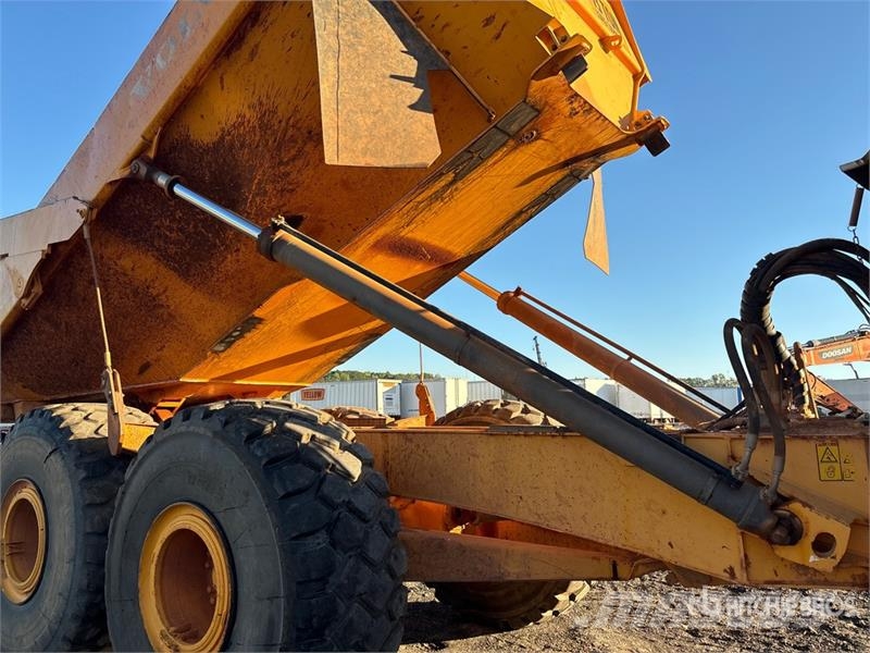 Volvo A40E 연결식 홀러