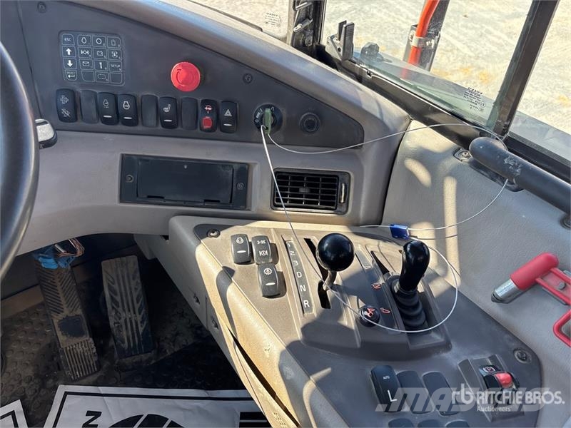 Volvo A60H Articulated Dump Truck Camiones articulados