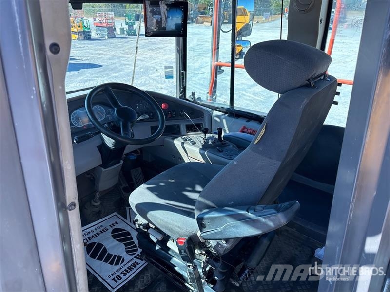 Volvo A60H Articulated Dump Truck Camiones articulados