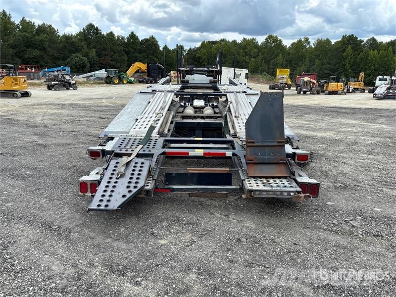 Volvo Car Carrier Truck 6x4 Car Carrier Truck Autovežiai