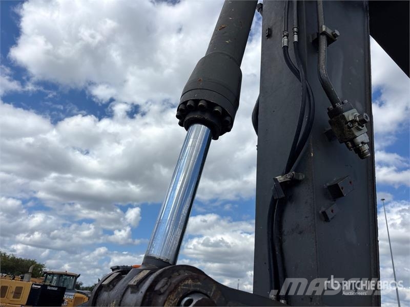 Volvo EC140DL Tracked Excavator Roomikekskavaatorid