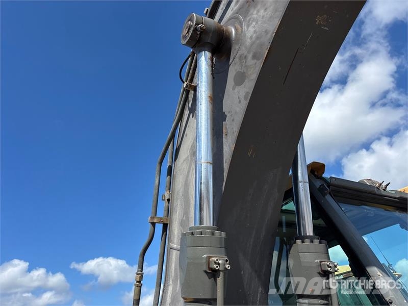 Volvo EC140DL Tracked Excavator Roomikekskavaatorid