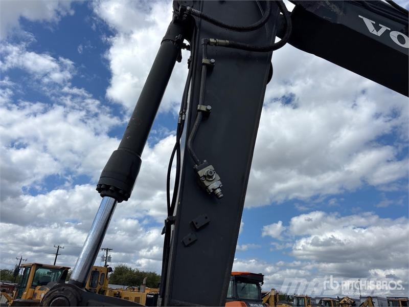 Volvo EC140DL Tracked Excavator Roomikekskavaatorid
