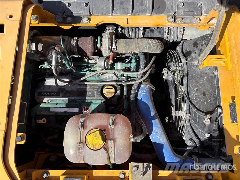 Volvo EC140DL Tracked Excavator Roomikekskavaatorid