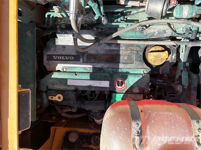 Volvo EC140DL Tracked Excavator Roomikekskavaatorid