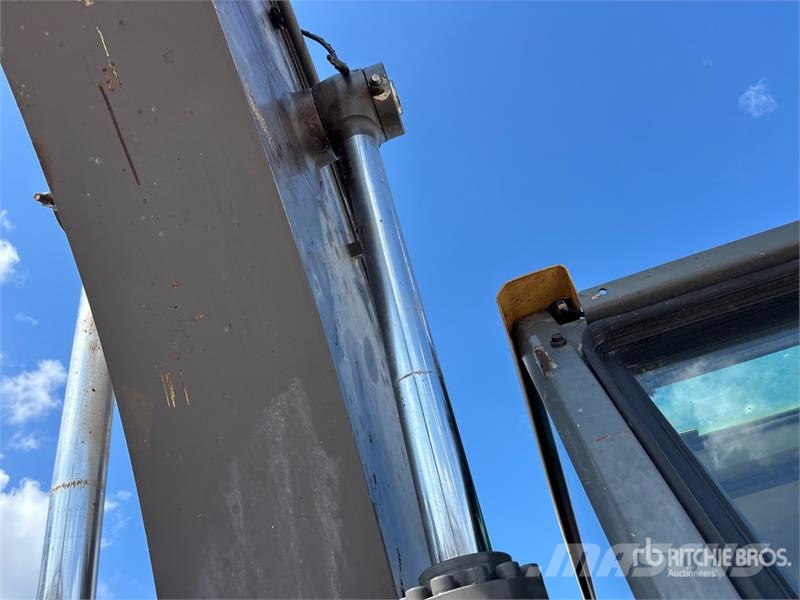 Volvo EC140DL Tracked Excavator Roomikekskavaatorid