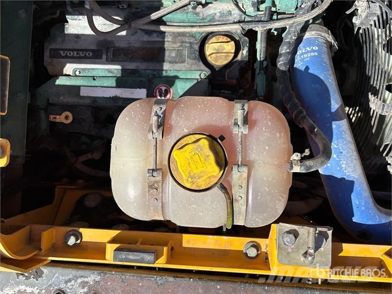 Volvo EC140DL Tracked Excavator Roomikekskavaatorid