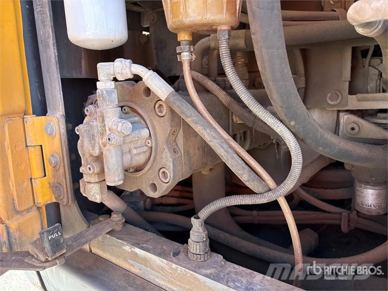 Volvo EC140EL Bageri gusjeničari