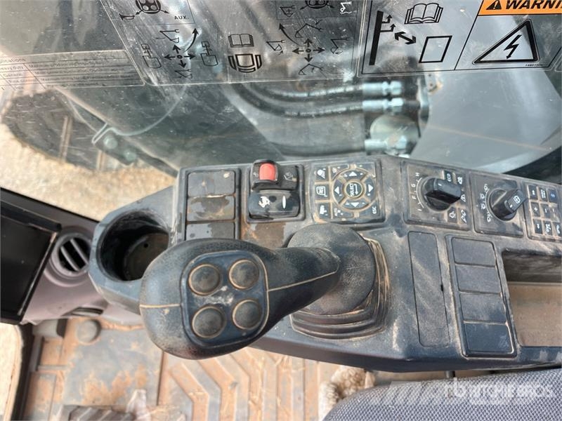 Volvo EC200EL Tracked Excavator Crawler excavators