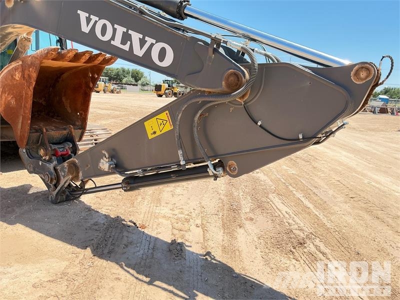 Volvo EC200EL Tracked Excavator Raupenbagger
