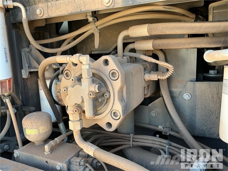 Volvo EC200EL Tracked Excavator Raupenbagger