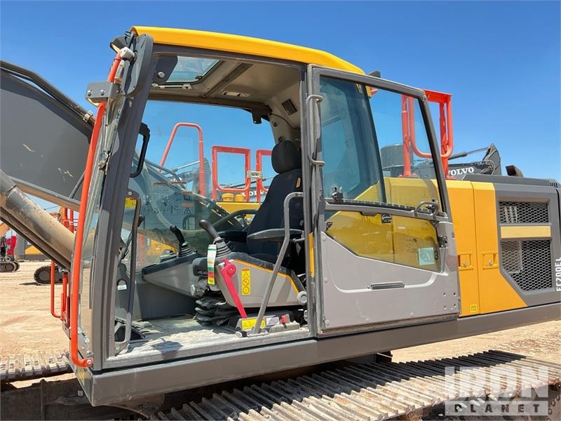 Volvo EC200EL Tracked Excavator Raupenbagger