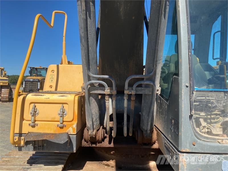 Volvo EC220 DL Tracked Excavator Bagri goseničarji