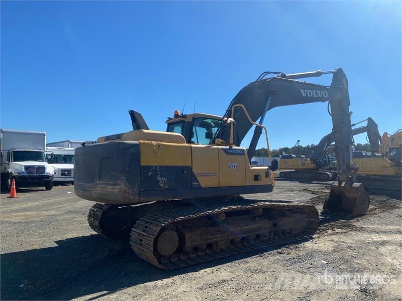 Volvo EC220 DL Tracked Excavator Kāpurķēžu ekskavatori