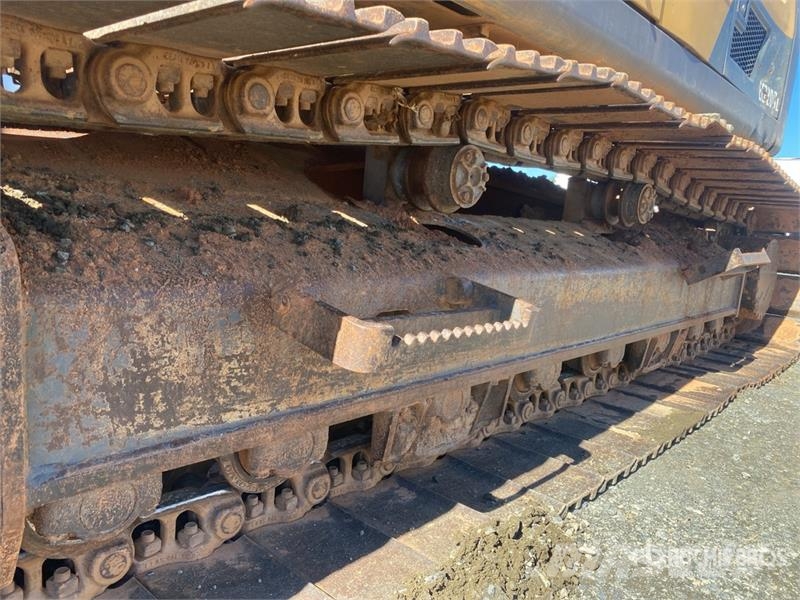 Volvo EC220 DL Tracked Excavator Kāpurķēžu ekskavatori