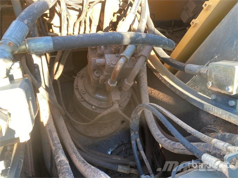 Volvo EC220 DL Tracked Excavator Bagri goseničarji
