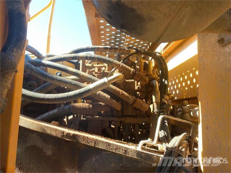 Volvo EC220 DL Tracked Excavator Bagri goseničarji
