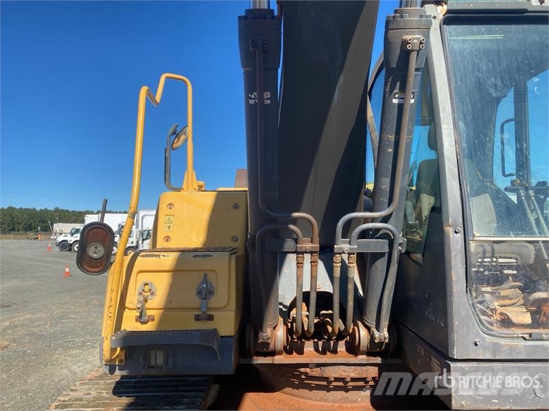 Volvo EC220 DL Tracked Excavator Kāpurķēžu ekskavatori
