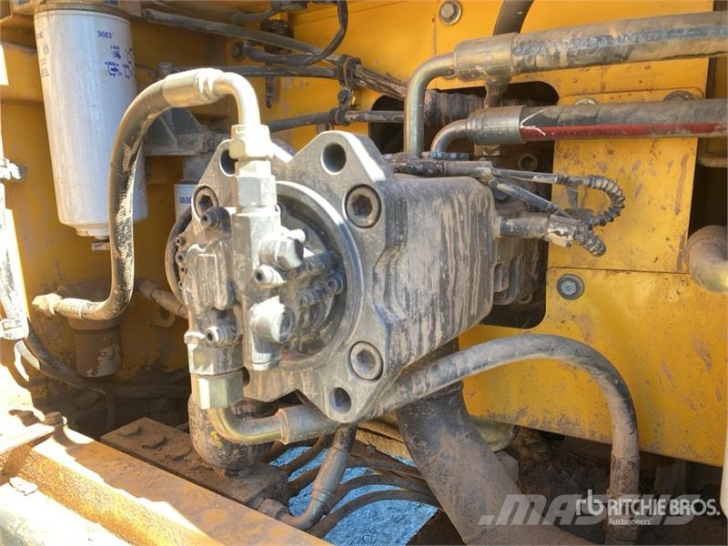 Volvo EC220 DL Tracked Excavator Bagri goseničarji