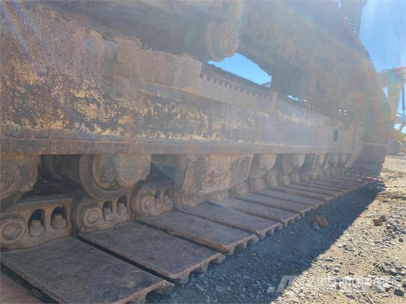 Volvo EC220 DL Tracked Excavator Kāpurķēžu ekskavatori