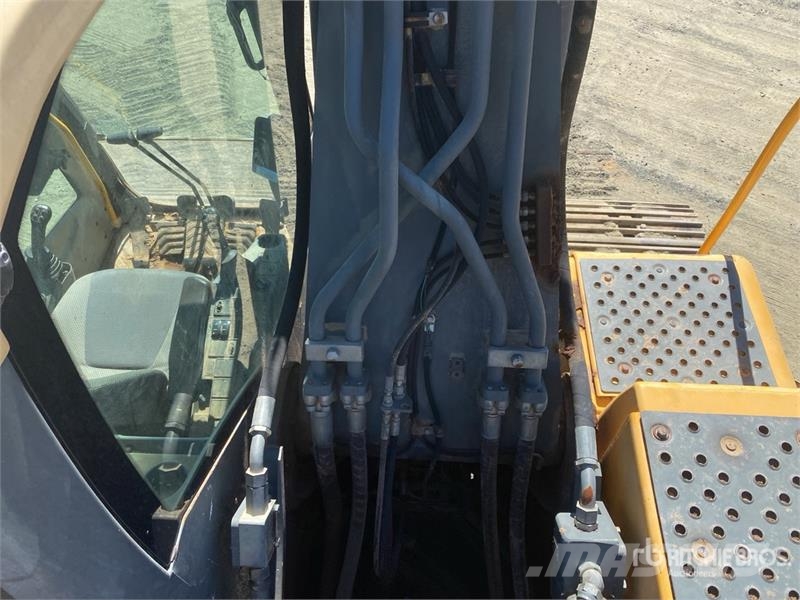 Volvo EC220 DL Tracked Excavator Bagri goseničarji