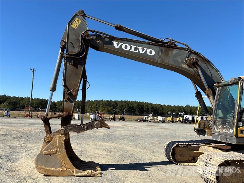 Volvo EC220D Tracked Excavator Εκσκαφείς με ερπύστριες